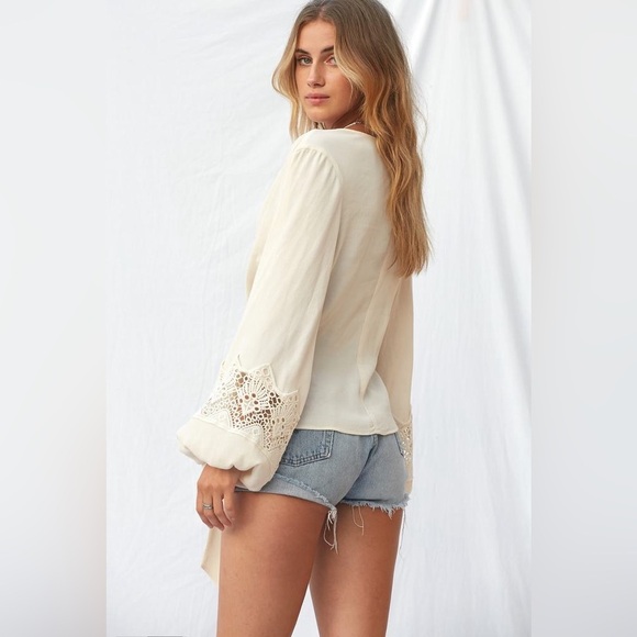 Jen’s pirate booty Leola top - Picture 4 of 8